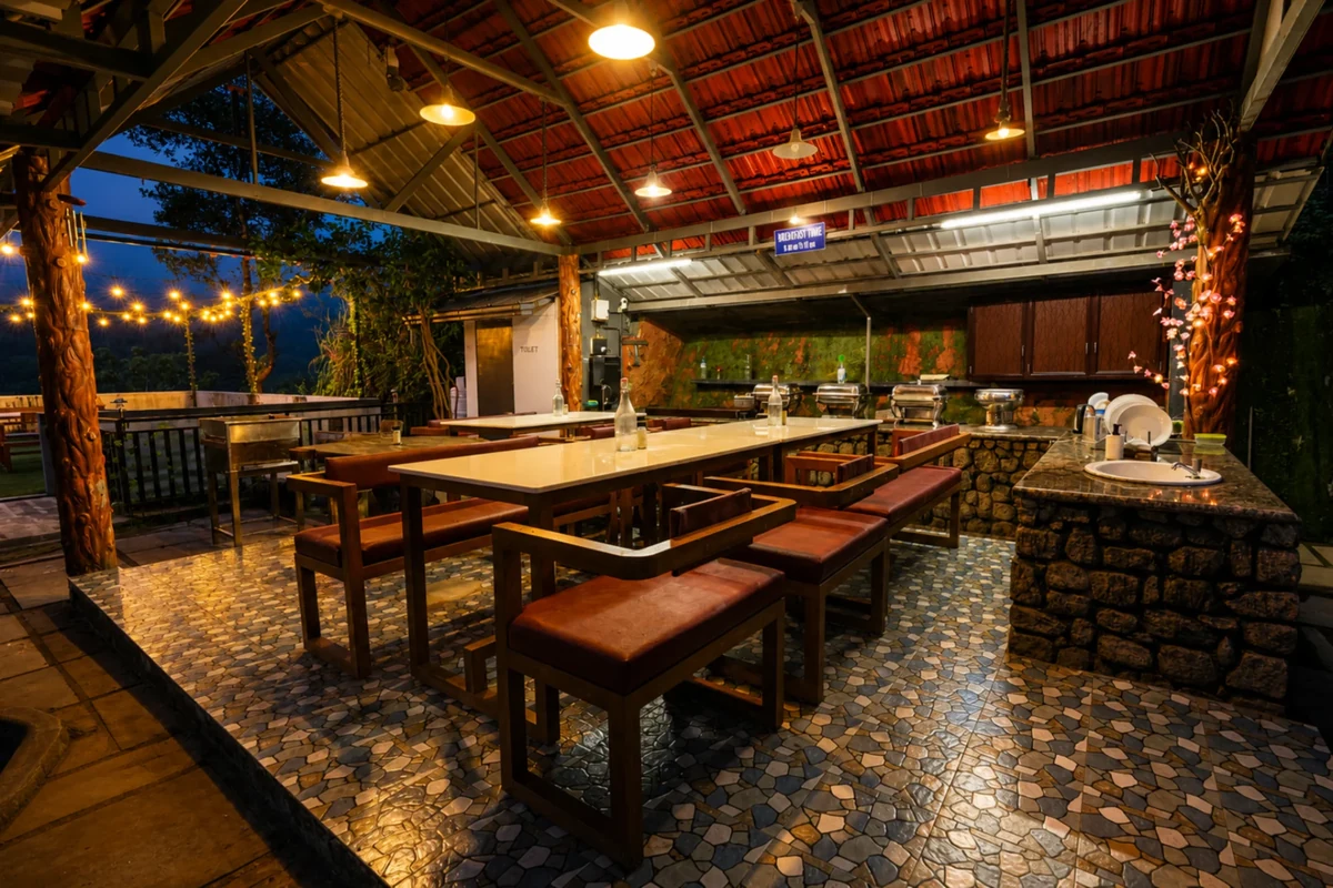 Silver Oaks estate restaurant dining hall serving authentic Kerala cuisine
